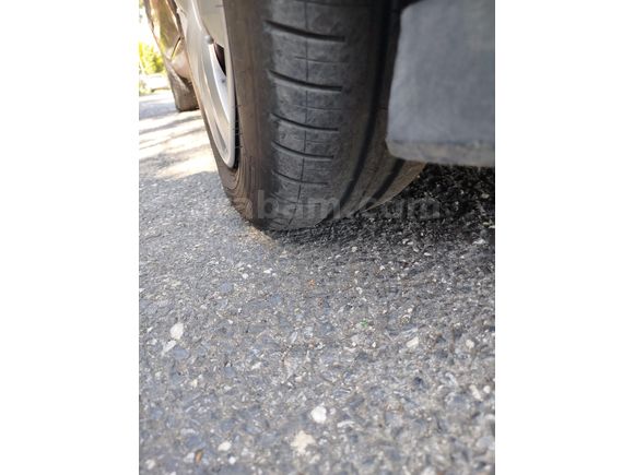 Sahibinden Renault Clio 1.4 RN 2000 Model  289.000 km Kırmızı
