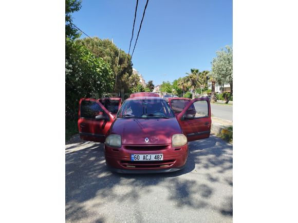Sahibinden Renault Clio 1.4 RN 2000 Model  289.000 km Kırmızı