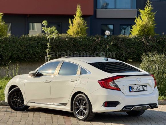 Sahibinden Honda Civic 1.6i VTEC Eco Elegance 2021 Model 