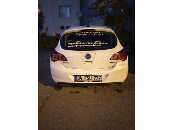 Sahibinden Opel Astra 1.6 Edition 2012 Model  199.000 km Beyaz