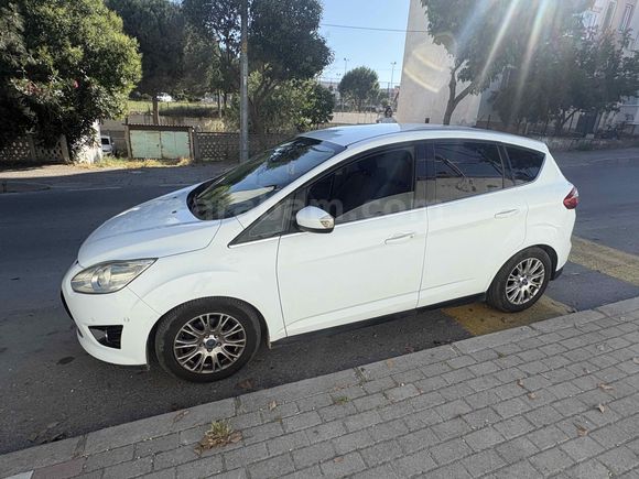 Sahibinden Ford C-Max 1.6 TDCi Titanium 2012 Model  99.500 km Beyaz