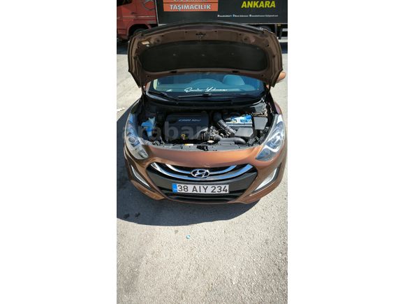 Sahibinden Hyundai i30 1.6 CRDi Elite 2013 Model