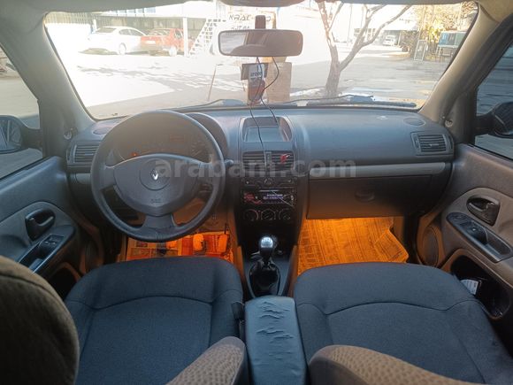 Sahibinden Renault Clio 1.2 Authentique 2005 Model