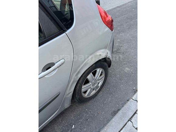 Sahibinden Renault Scenic 1.5 dCi Dynamique 2008 Model 