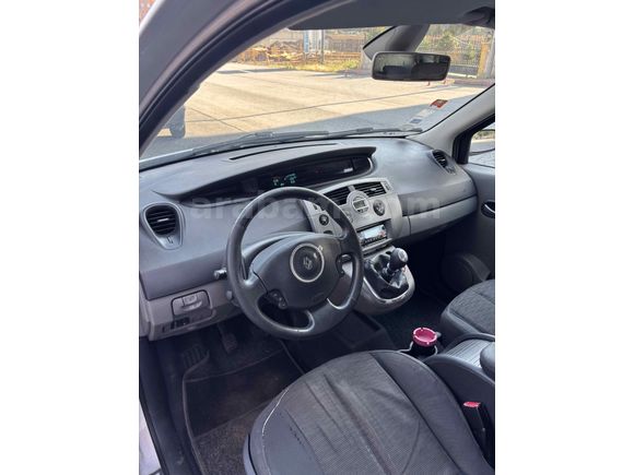 Sahibinden Renault Scenic 1.5 dCi Dynamique 2008 Model 