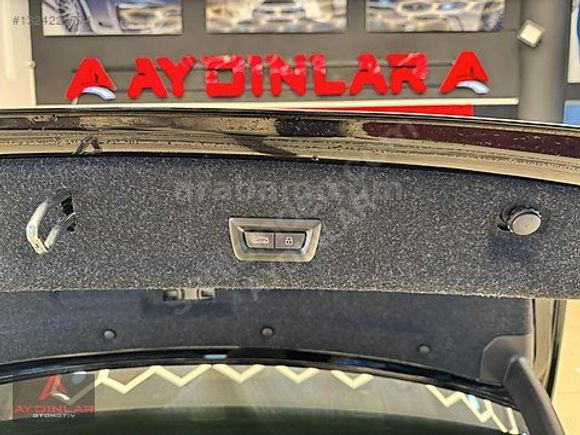 2023-320İ-SPORT LİNE-OTONOM-COMMAND-TABA DERİ-50.000KM
