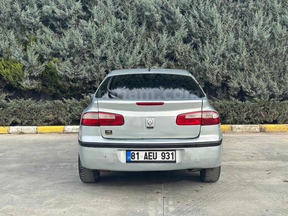 2005 RENAULT LAGUNA 1.6 16V