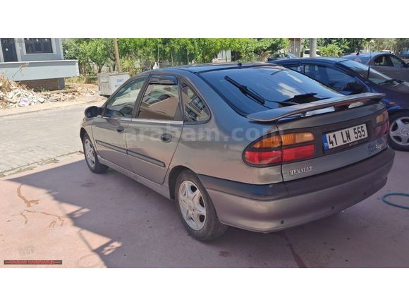 2001 ÇOK TEMİZ LAGUNA OTOMATİK