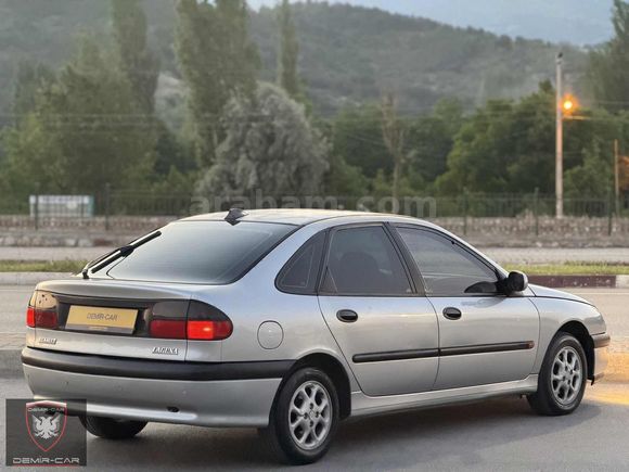 RENAULT LAGUNA 2.0 RXE MASRAFSIZ KLİMALI