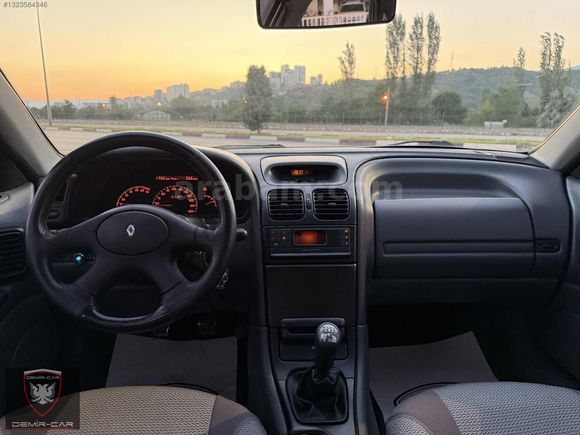 RENAULT LAGUNA 2.0 RXE MASRAFSIZ KLİMALI