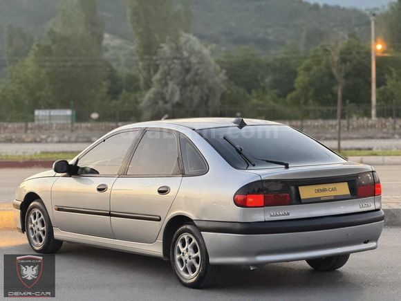 RENAULT LAGUNA 2.0 RXE MASRAFSIZ KLİMALI