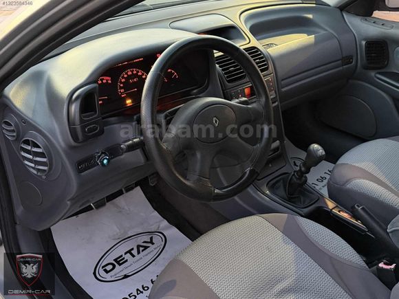 RENAULT LAGUNA 2.0 RXE MASRAFSIZ KLİMALI