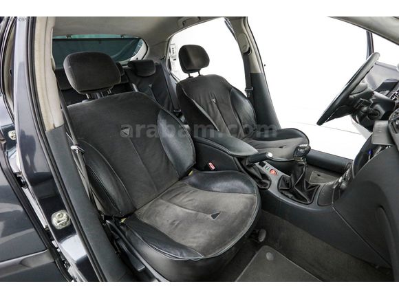 AUTO VENTE 2005 MODEL 1.6 RENAULT LAGUNA 16V