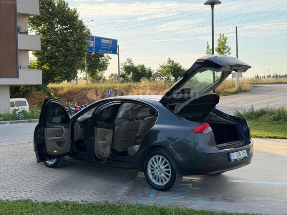 DAĞDEVİREN OTO'DAN 2010 MODEL LAGUNA 3