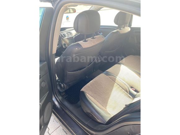 AKOĞLUN'DAN HATASIZ BOYASIZ DEĞİŞENSİZ 2009 MODEL 1.5 LAGUNA