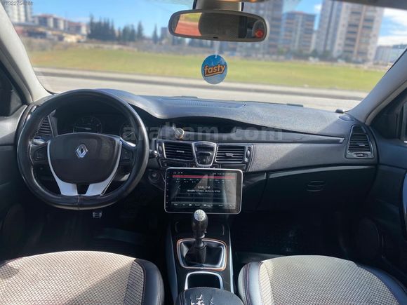 AKOĞLUN'DAN HATASIZ BOYASIZ DEĞİŞENSİZ 2009 MODEL 1.5 LAGUNA