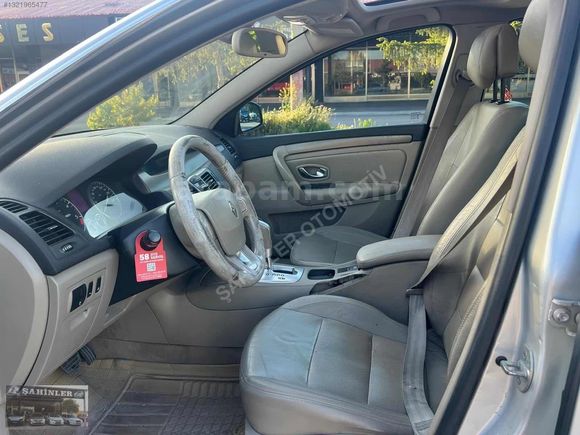 ŞAHİNLER'DEN-2008 RENAULT LAGUNA 2.0dCI Privilege Cam Tavan
