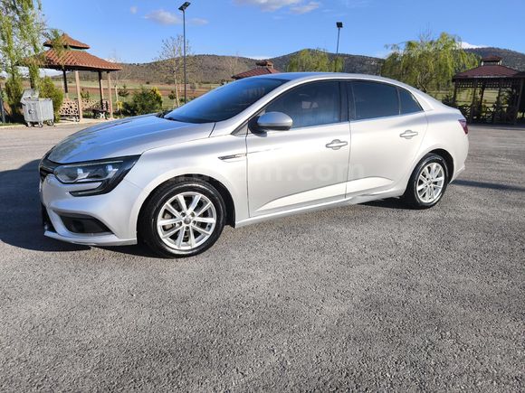 2018 OTOMATİK VİTES - Tek DEĞİŞEN (Bakımlı)