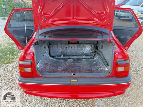 94 MODEL OPEL VECTRA GL 193,000 KM CAM GİBİ MUAYYER BAKIMLI