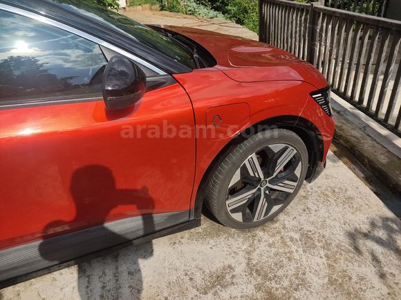 Sahibinden Renault Megane E-Tech Iconic 2023 Model
