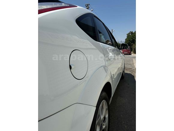 Sahibinden Ford Focus 1.6 TDCi Collection 2011 Model İzmir