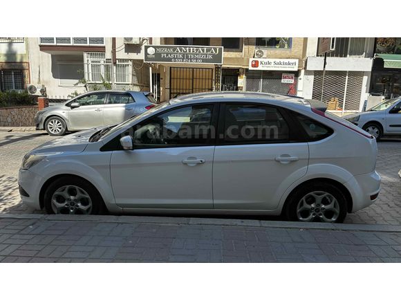 Sahibinden Ford Focus 1.6 TDCi Collection 2011 Model İzmir