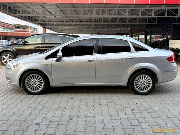 ADA AUTO'DAN 1.3 EMOTİON PLUS EN DOLUSU KLİMALI TERTEMİZ