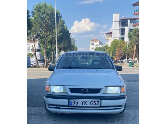 Sahibinden Orijinal Opel Vectra 2.0 CD 1996 Model 