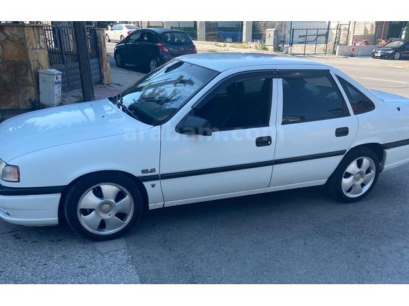 Sahibinden Orijinal Opel Vectra 2.0 CD 1996 Model 