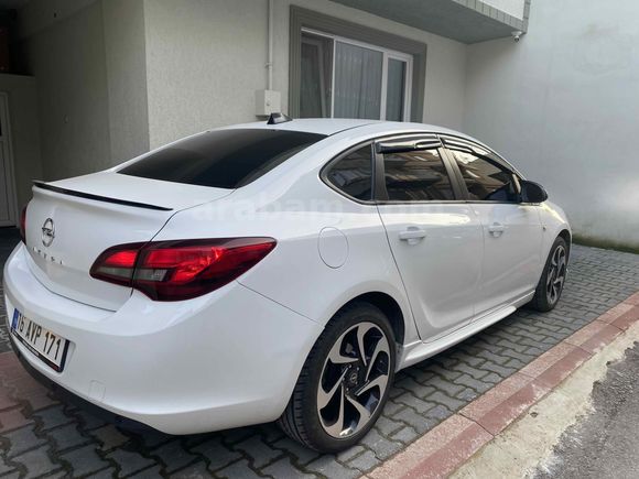 Sahibinden değişensiz boyasız düşük km