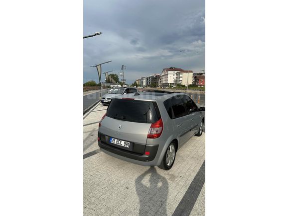 Sahibinden Renault Scenic 1.6 Dynamique 2004 Model