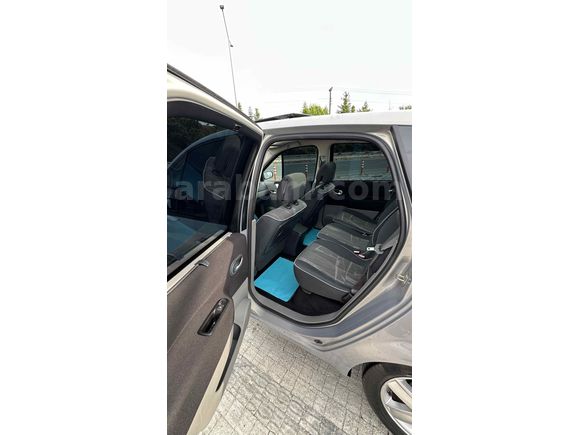 Sahibinden Renault Scenic 1.6 Dynamique 2004 Model