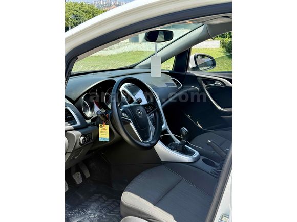 Sahibinden Opel Astra 1.3 CDTI Cosmo 2012 Model 