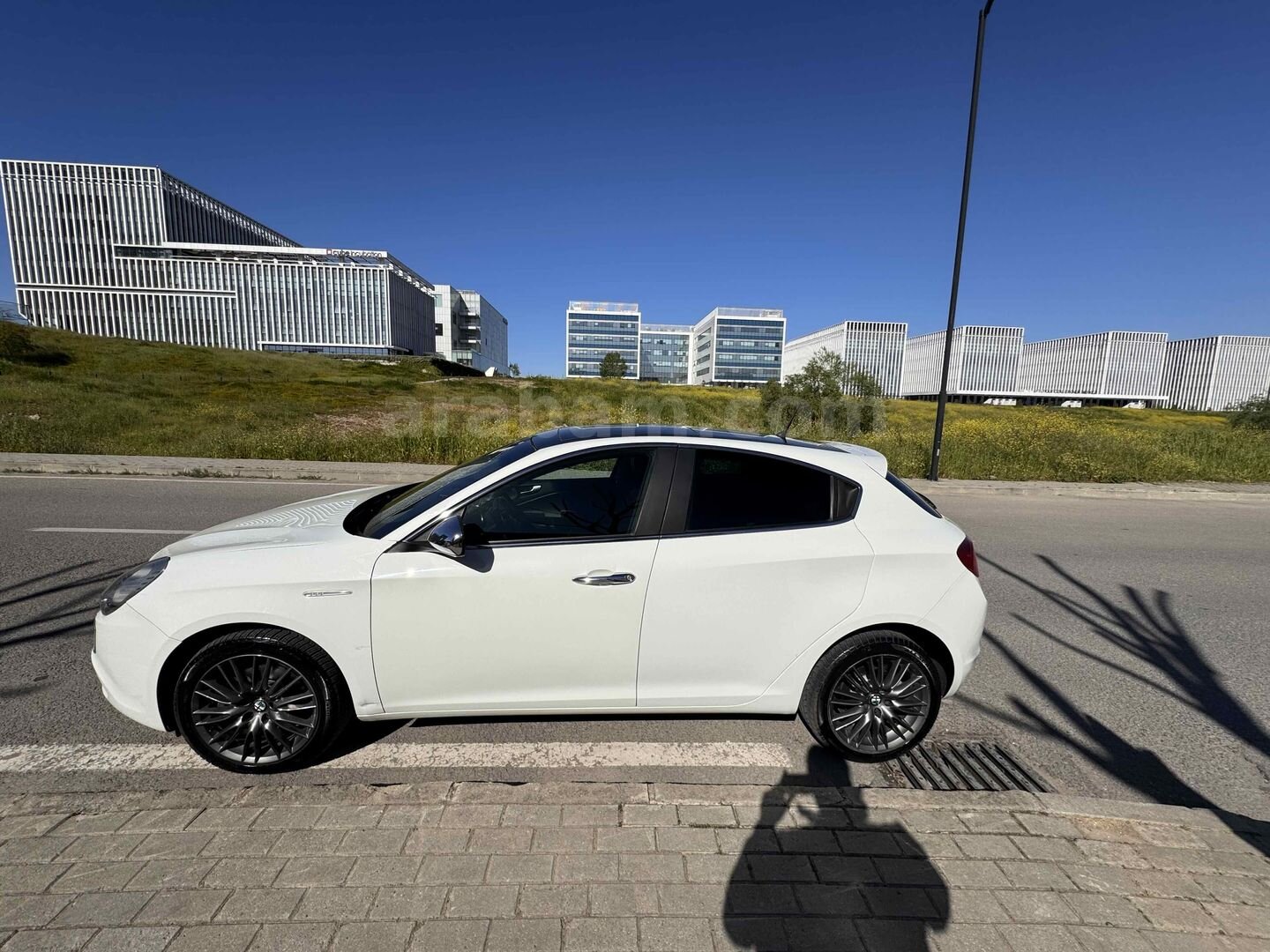 Sahibinden Alfa Romeo Giulietta 1.4 TB MultiAir Distinctive 2013 Model İstanbul 86.000 km Beyaz 2