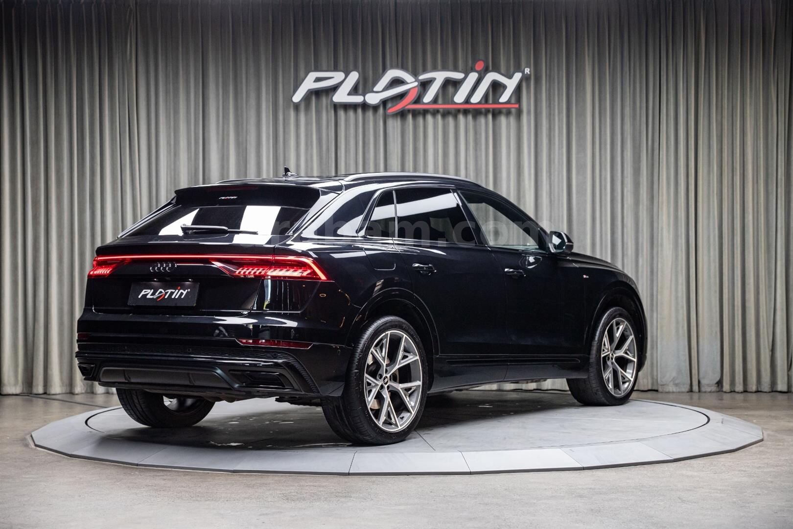 BAYİ 2023 AUDI Q8 55TFSI S-LINE PANORAMK_B&O_SOĞUTMA_A.AKS_HATASIZ 6
