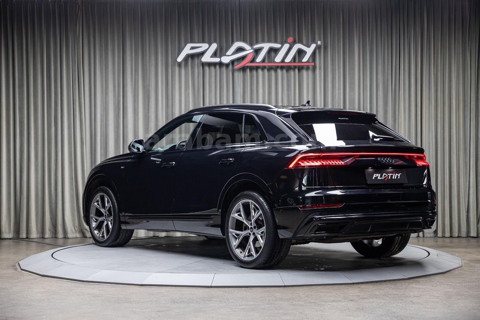 BAYİ 2023 AUDI Q8 55TFSI S-LINE PANORAMK_B&O_SOĞUTMA_A.AKS_HATASIZ 4