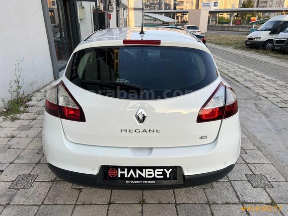 HANBEY MOTORS'DAN 2015//BOYASIZ//DEĞİŞENSİZ//OTOMATİK/TOUCH PLUS