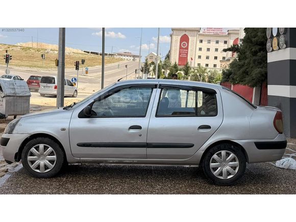 Clio temiz