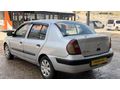 Clio temiz