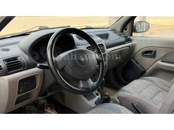 Clio temiz