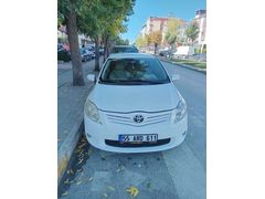 Sahibinden Toyota Auris 1.6 Elegant 2011 Model  267.000 km Beyaz