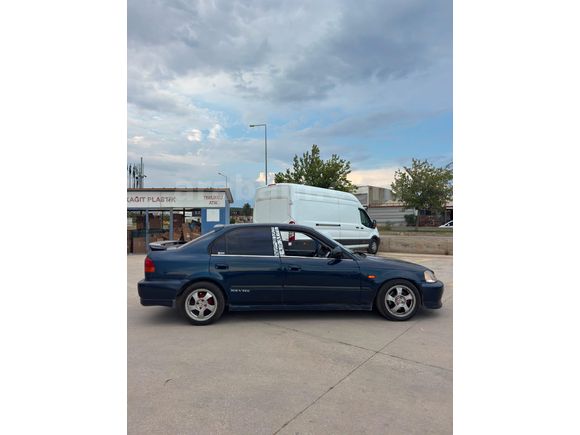 Sahibinden Honda Civic 1.6 i ES 2000 Model