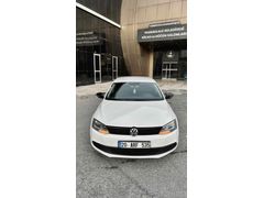 Sahibinden Volkswagen Jetta 1.6 TDi Trendline 2013 Model  170.000 km Beyaz