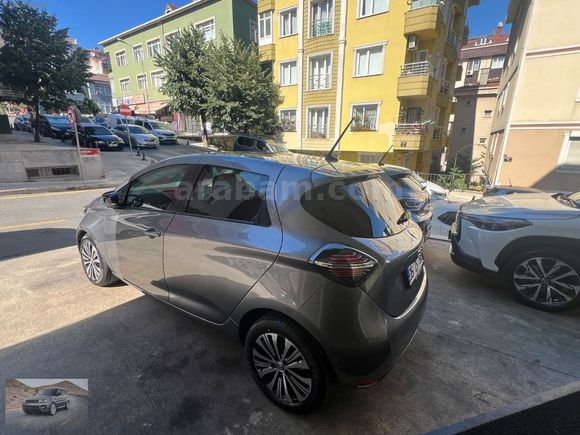 2023 MODEL_60 BİNDE_RENAULT ZOE_KAZASIZ ORJİNAL
