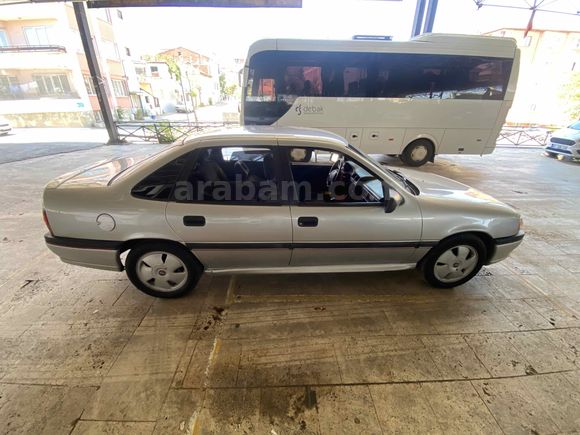 Sahibinden Opel Vectra 2.0 GT 1996 Model 