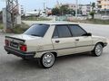 RENAULT 9 BROADWAY