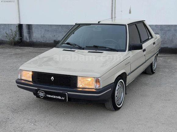 RENAULT 9 BROADWAY