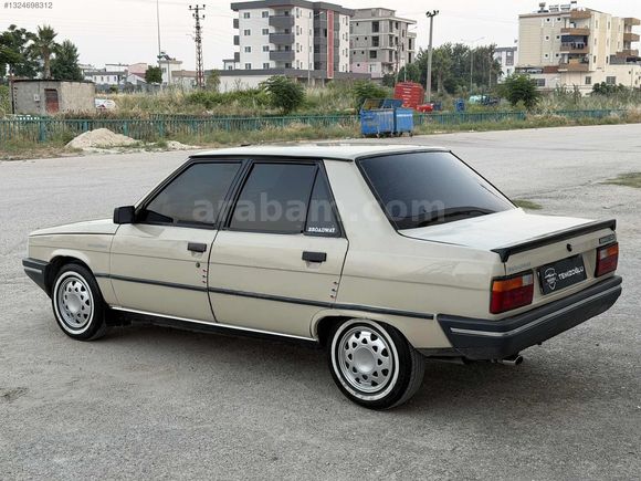 RENAULT 9 BROADWAY