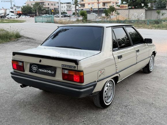 RENAULT 9 BROADWAY