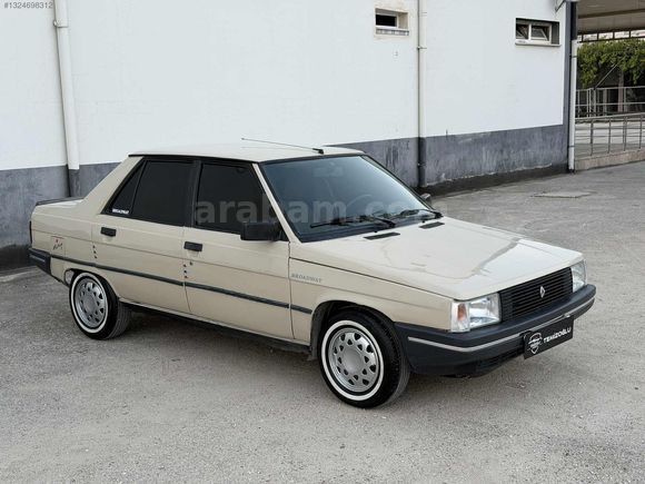 RENAULT 9 BROADWAY
